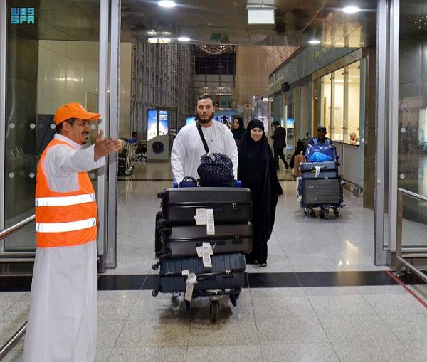وصول 375 ألف حاج إلى المدينة المنورة