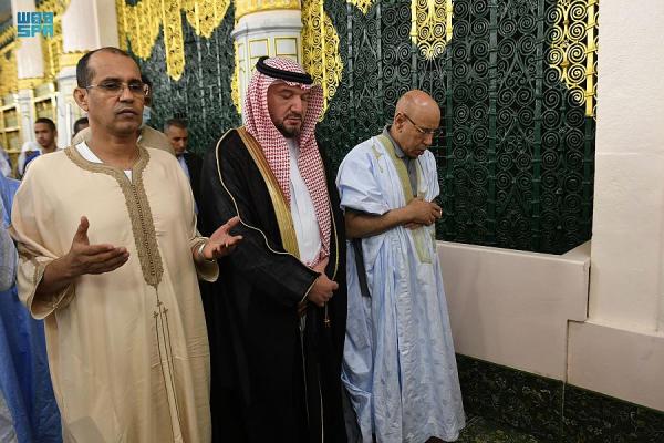 الرئيس الموريتاني يزور المسجد النبوي