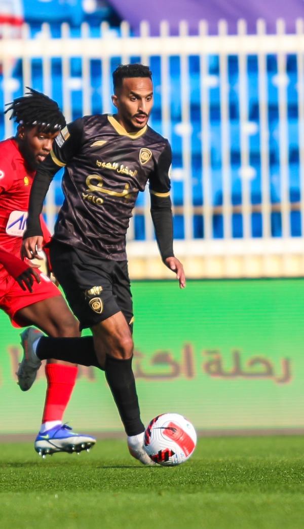 العمري: العطوي وراء رحيلي من الاتفاق