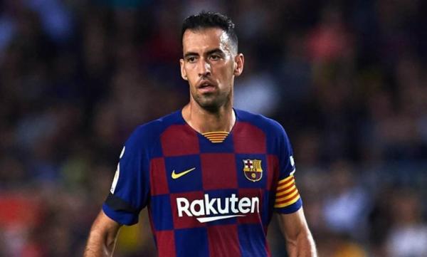 بوسكيتس يقرر الرحيل عن برشلونة الصيف المقبل