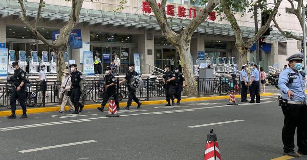 حادث طعن في شنغهاي يصيب 4 أشخاص