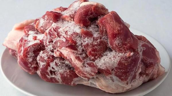 عملية ذوبان اللحوم يجب أن تكون بطيئة