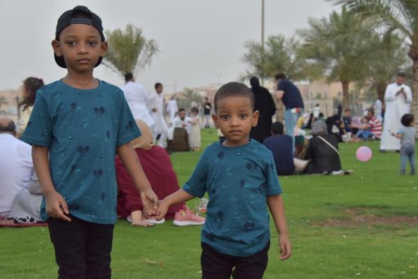 فرحة العيد ترسم البهجة على وجوه الأطفال بالشرقية