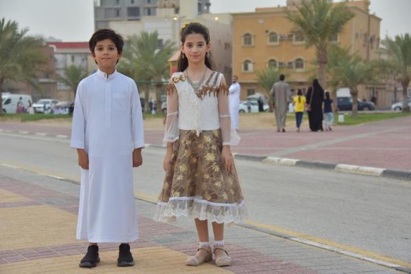 فرحة العيد ترسم البهجة على وجوه الأطفال بالشرقية
