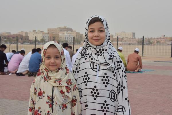 فرحة العيد ترسم البهجة على وجوه الأطفال بالشرقية