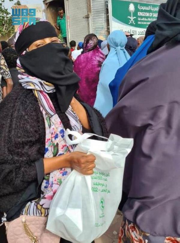 مركز الملك سلمان يوزّع ألفي أضحية في الصومال وصوماليلاند
