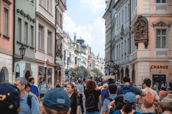 تراجع معدل نمو السكان عالميا إلى أقل من 1% سنويا