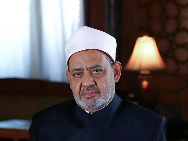 شيخ الأزهر يهنئ المملكة بنجاح موسم الحج