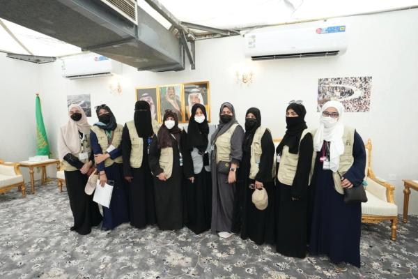 لأول مرة.. 378 مطوفة للتفويج بجسر الجمرات