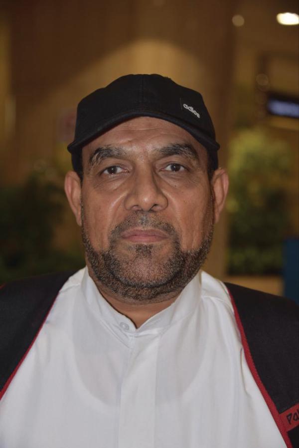 طلائع الحجيج تصل إلى الدمام..ضيوف الرحمن لـ «اليوم»: خدمات هائلة بمجالات الصحة والنقل والتفويج