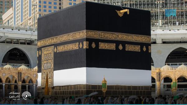 'قدرة الله' لا ظل للكعبة.. ما السر؟