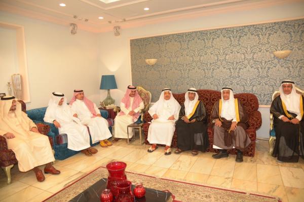 مجلس المغلوث يستقبل أهالي الهفوف المهنئين بالعيد