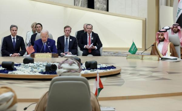قمة جدة.. تأكيد لدور المملكة الريادي عربيا وإسلاميا ودوليا