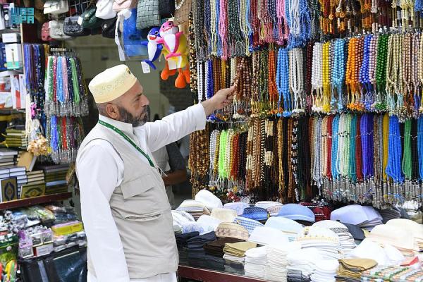 ضيوف الرحمن يُنعشون أسواق المدينة المنورة