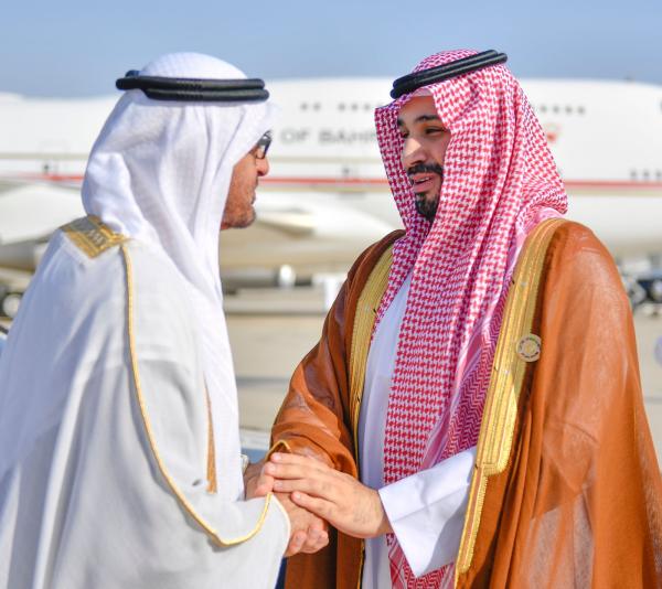 بالصور..ولي العهد في مقدمة مودعي رئيس الإمارات لدى مغادرته جدة