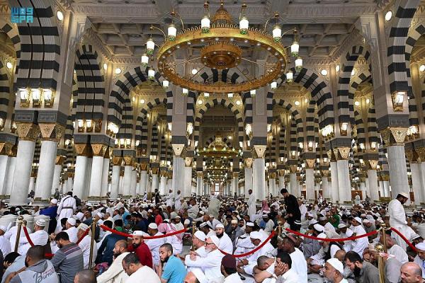 استقبال 57 ألف حاج بعد أدائهم الحج بالمدينة المنورة