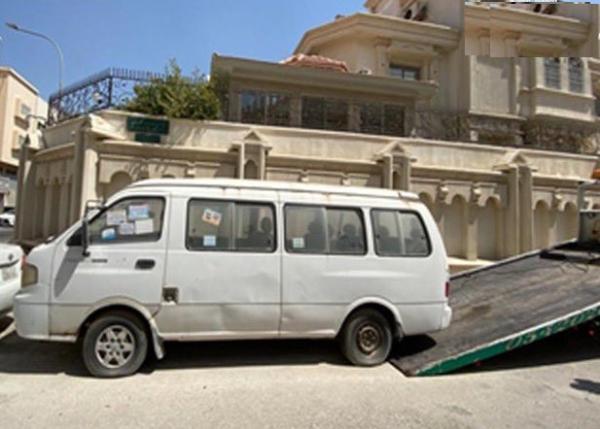 رفع 355 سيارة تالفة بالقطيف
