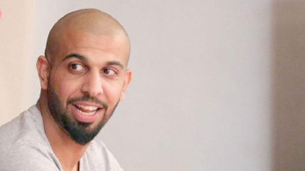 نجوم الكوميديا الخليجية يتألقون في مسرحية «الدنيا مقلوبة»
