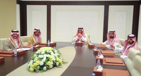 محافظ الأحساء يطلع على نسب الإنجاز بتطوير مسجدي «جواثا» و«أم زرينيق»