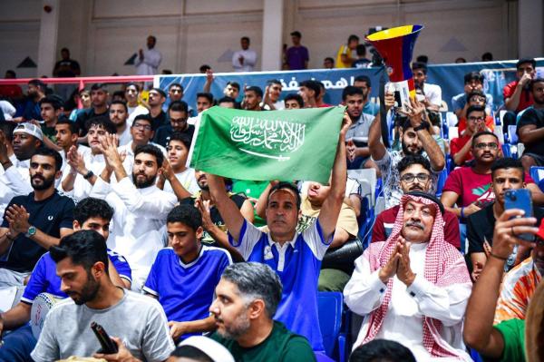 طائرة الأخضر تتجاوز الأجواء السورية