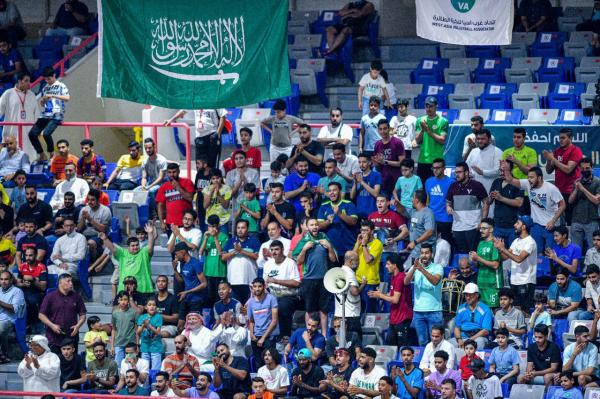 «الصقور»تحلق في الصدارة.!