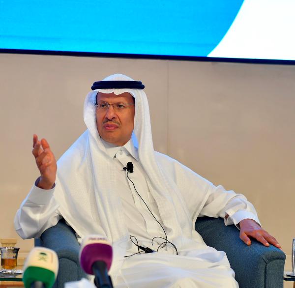 وزير الطاقة يبحث التعاون مع نظيره الكازاخستاني
