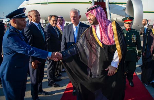 عاجل: ولي العهد يصل إلى أثينا