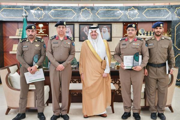 أمير الشرقية: جهود رجال الدفاع المدني أسهمت في نجاح موسم الحج