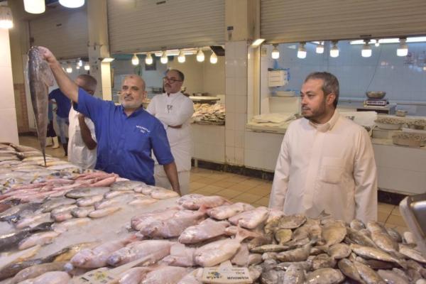 %40 زيادة في أسعار الأسماك مع اقتراب موسم «الروبيان»
