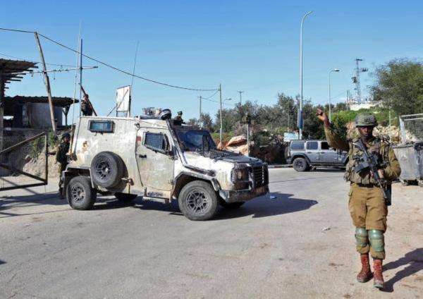 إصابة 3 فلسطينيين برصاص الاحتلال جنوب نابلس