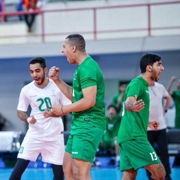 طائرة الأخضر.. خطوة على الذهب
