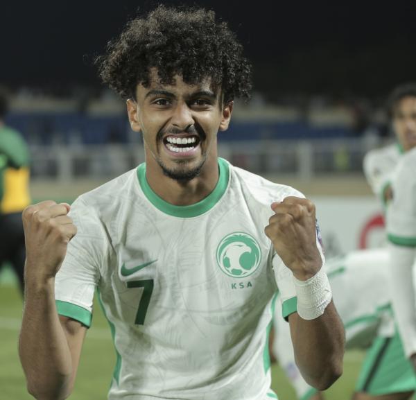باقٍ خطوة للنهائي.. !!