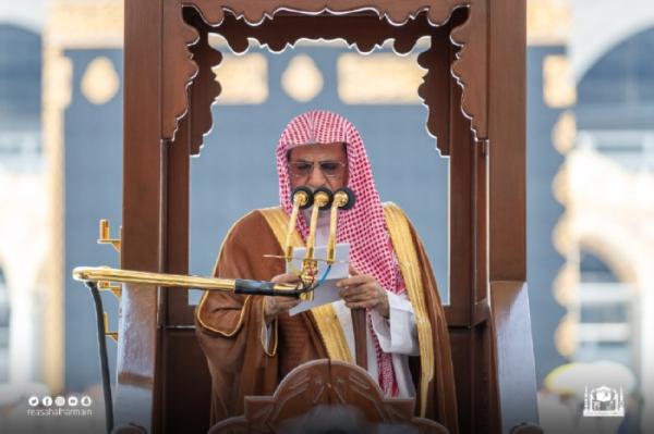 الشيخ صالح بن حميد.. مسيرة مليئة بالعلم والنجاحات