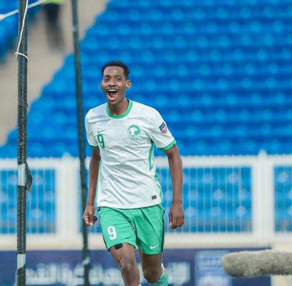 رديف.. يقترب من لقب الهداف