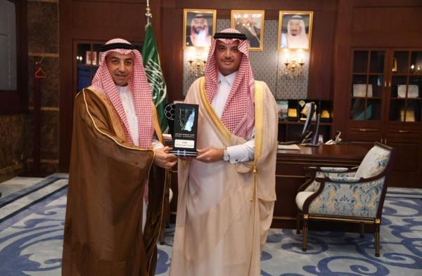  محافظ الأحساء يستقبل رئيس الاتحاد السعودي لكرة اليد