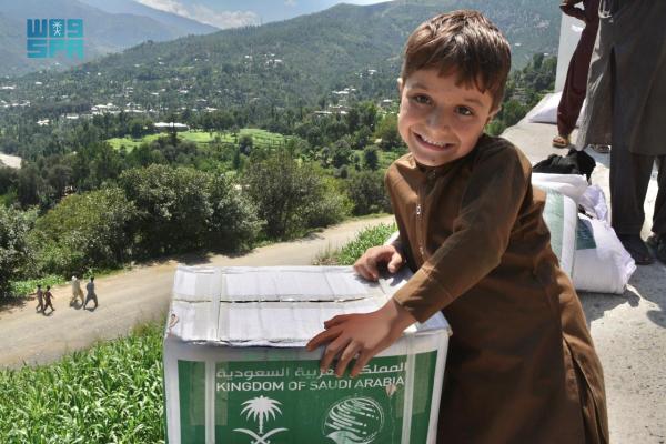 «مركز الملك سلمان»..أياد بيضاء تخفف معاناة البشر