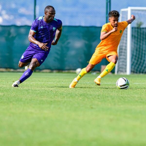 الخليج يتعادل مع الاهلي وديًا 