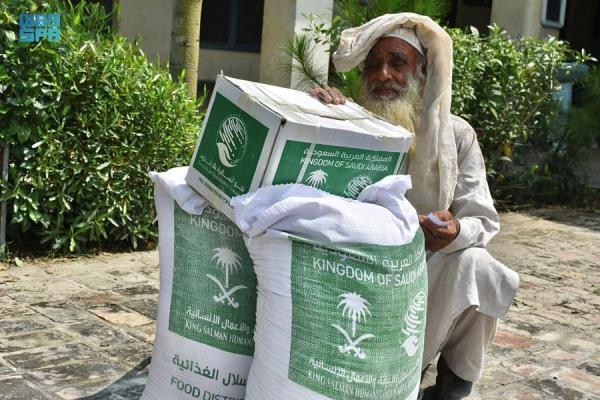 1383 سلة من المملكة للأكثر احتياجا بباكستان