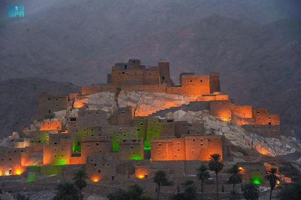 قرية ذي عين (واس)