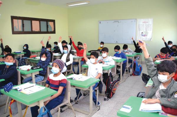 انتظام الدراسة في الفصول - تصوير: طارق الشمر، مرتضى بو خمسين