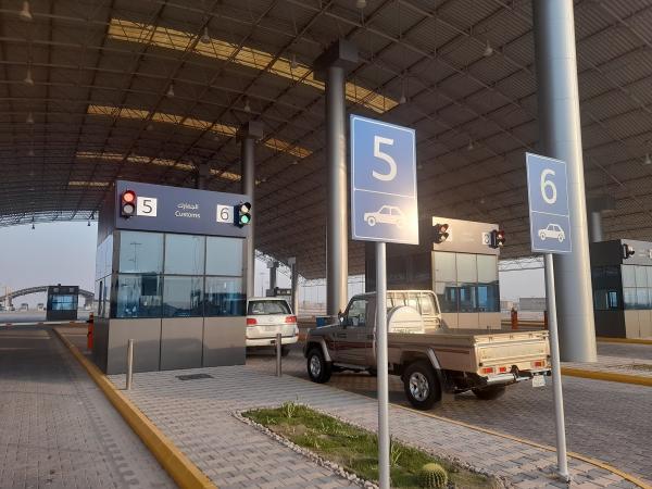 «منفذ سلوى»..خدمات متكاملة لتسهيل حركة المسافرين