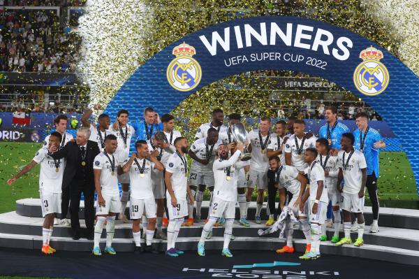 ريال مدريد يضيف السوبر الخامس لسجل إنجازاته الأوروبية