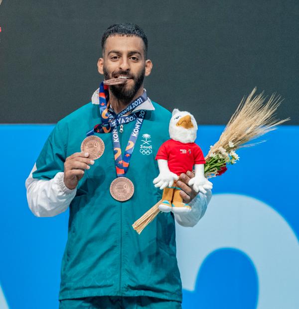 مرافق تحول لـ «بطل وطني»البــلادي