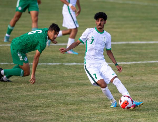 الاخضر يتأهل لنهائي التضامن الإسلامي