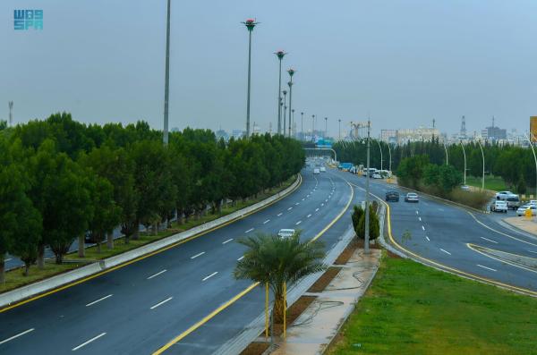 أمطار رعدية وأتربة مثارة على تبوك حتى الـ 9 مساءً