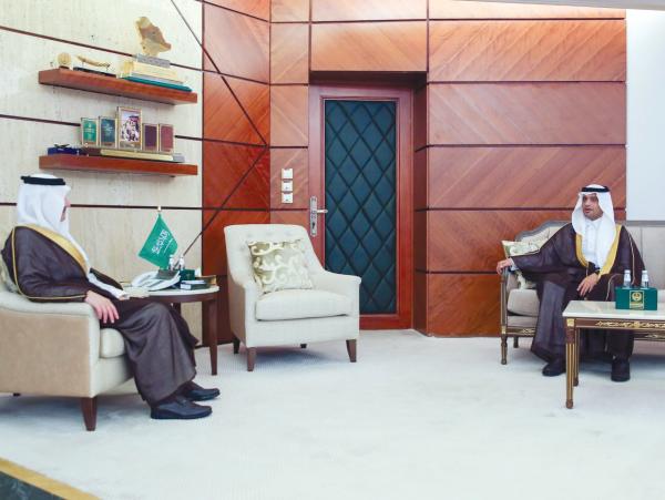 أمير الشرقية يؤكد دعم القيادة للأجهزة الأمنية