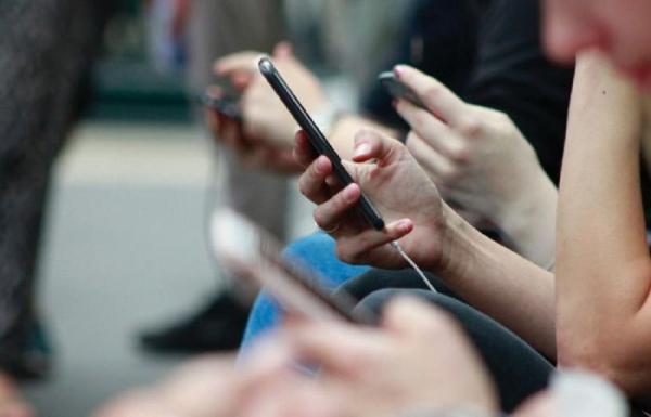 «يوتيوب» و»تيك توك» الأكثر استقطابا للأمريكيين