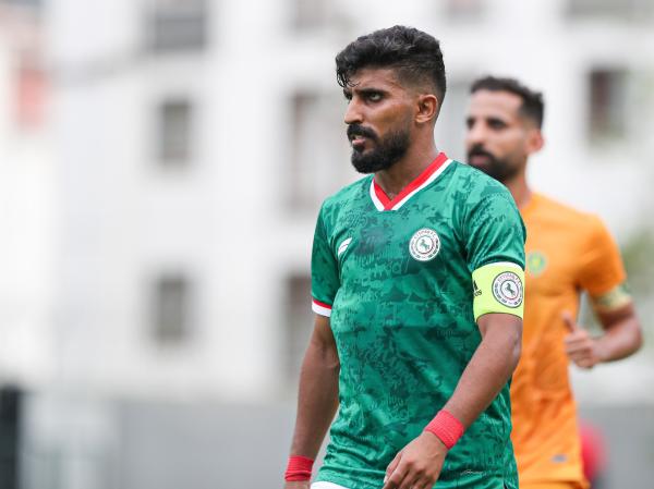 الاتفاق يتفق مع مدافع إسبانيول
