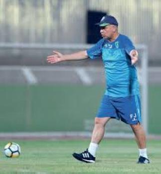 41 مدربا توجوا بلقب الدوري
