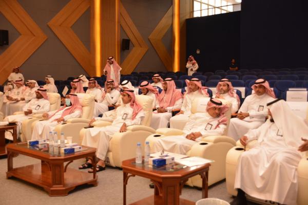 مناقشة استعدادات المدارس للعام الجديد